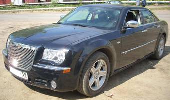 2008 Chrysler 300C Pictures