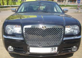 2008 Chrysler 300C Photos