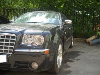 2008 Chrysler 300C Photos