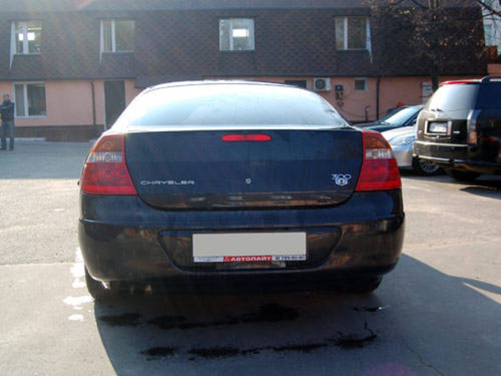 2003 Chrysler 300M