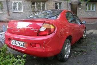 2002 Chrysler Neon Photos