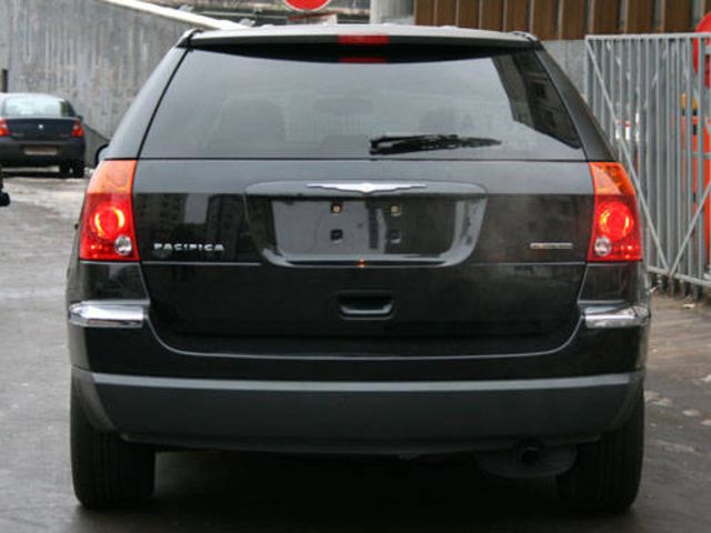 2004 Chrysler Pacifica