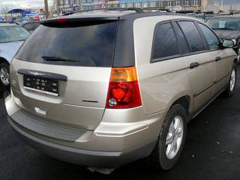 2005 Chrysler Pacifica Images