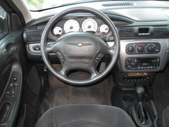 2003 Chrysler Sebring Photos