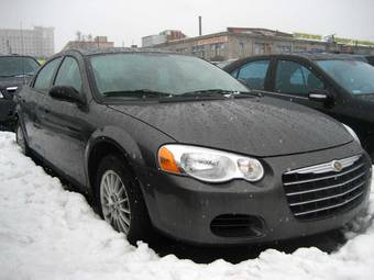 2004 Chrysler Sebring Photos