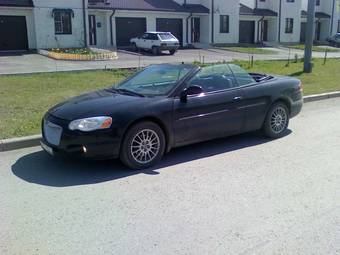 2004 Chrysler Sebring Photos