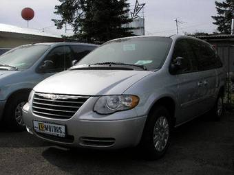 2006 Chrysler TOWN Country Photos