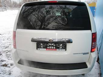 2010 Chrysler TOWN Country Pics