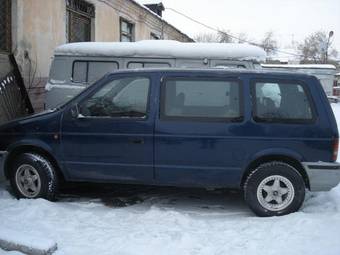 1994 Chrysler Voyager Photos