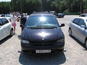 1997 Chrysler Voyager Photos