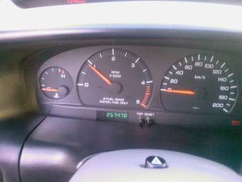 1998 Chrysler Voyager Pictures
