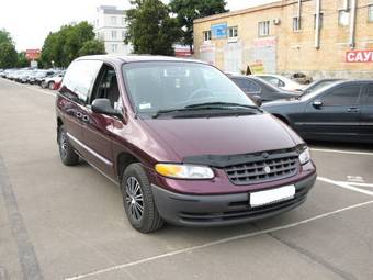 2000 Chrysler Voyager Photos