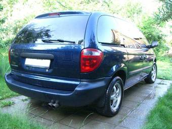 2001 Chrysler Voyager Photos