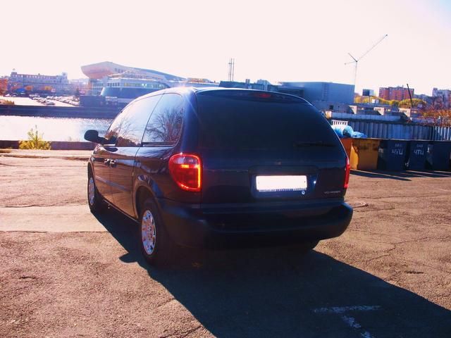 2002 Chrysler Voyager