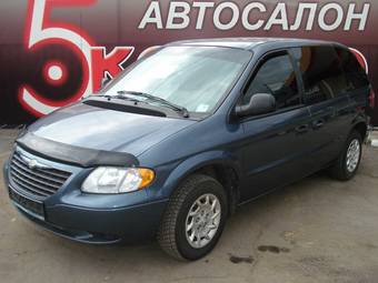 2002 Chrysler Voyager Pics