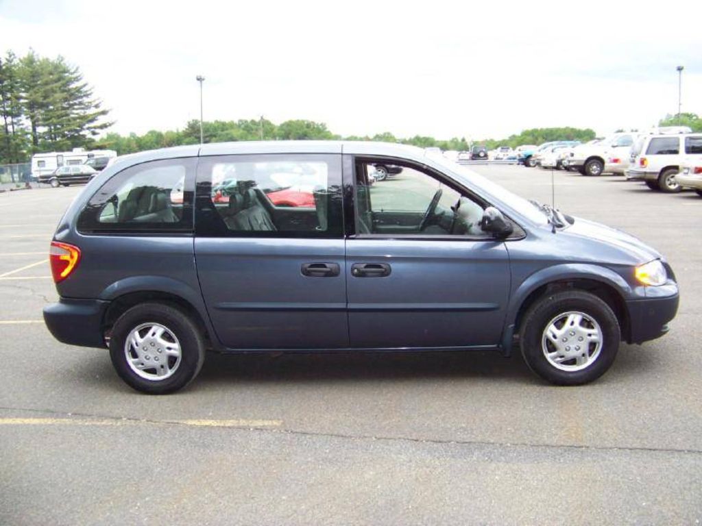 2003 Chrysler Voyager