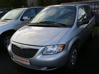 2003 Chrysler Voyager Pictures