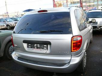 2003 Chrysler Voyager Photos