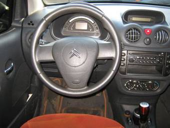 2004 Citroen C2 Photos