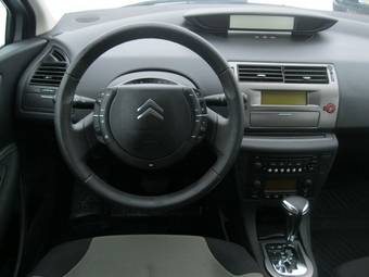 2011 Citroen C4 Photos