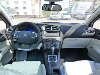 2012 Citroen C4 Photos