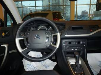 2011 Citroen C5 Photos