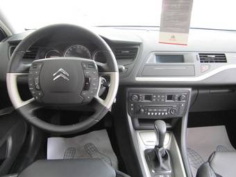 2012 Citroen C5 Images