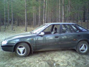 1997 Daewoo Espero Photos