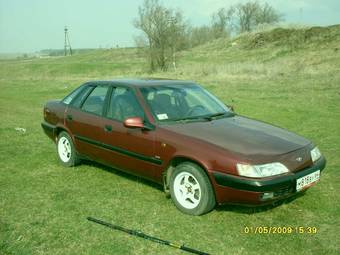 1998 Daewoo Espero Photos