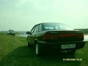 1998 Daewoo Espero Photos