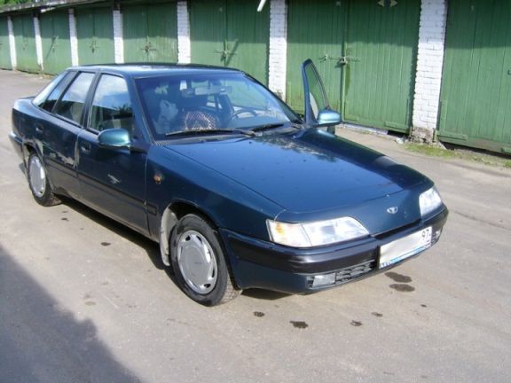 Машина daewoo espero