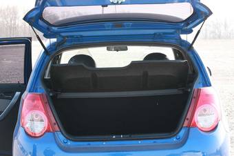 2010 Daewoo Gentra Wallpapers