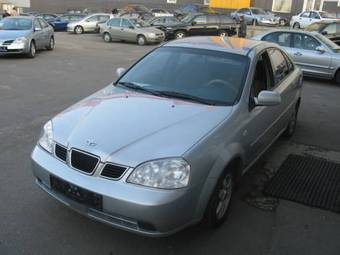 2002 Daewoo Lacetti Pics