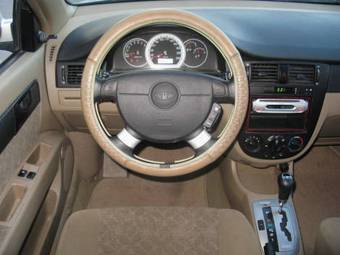 2002 Daewoo Lacetti Pictures