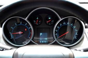2010 Daewoo Lacetti Pictures