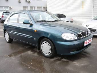 2000 Daewoo Lanos Photos