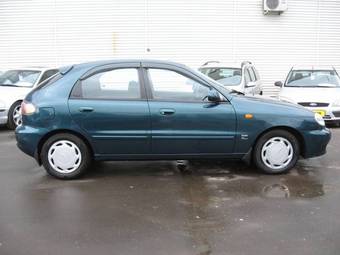 2000 Daewoo Lanos Pictures