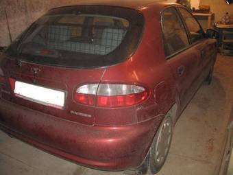 2000 Daewoo Lanos Pictures