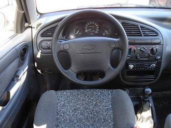 2008 Daewoo Lanos Photos