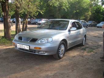 1997 Daewoo Leganza Pictures