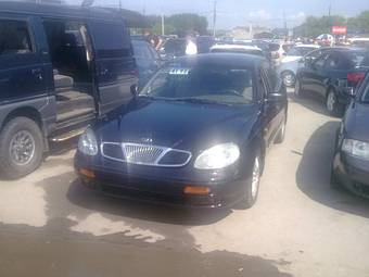 1997 Daewoo Leganza Photos