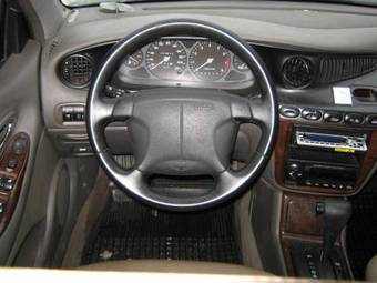 1999 Daewoo Leganza Photos