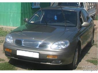 1999 Daewoo Leganza Pictures