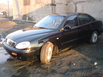 1999 Daewoo Leganza Photos