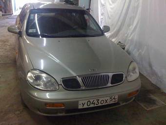 1999 Daewoo Leganza Photos