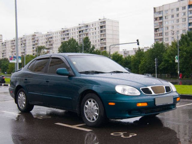 2000 Daewoo Leganza