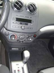 2009 Daewoo Leganza Images
