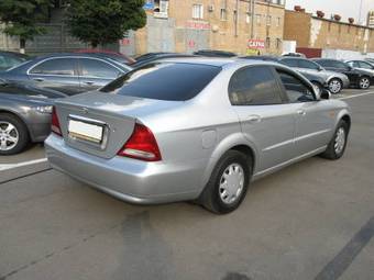 2001 Daewoo Magnus Photos