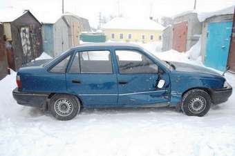 1997 Daewoo Nexia Pictures