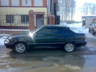 1997 Daewoo Nexia Photos